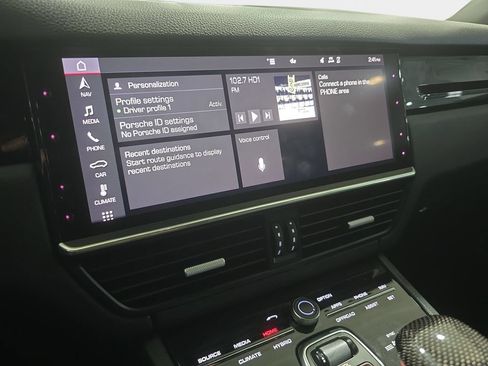 Used 2020 Porsche Cayenne E-Hybrid Coupe AWD/4WD image 14