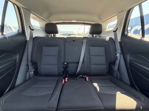 Used 2024 GMC Terrain SLE FWD image 28