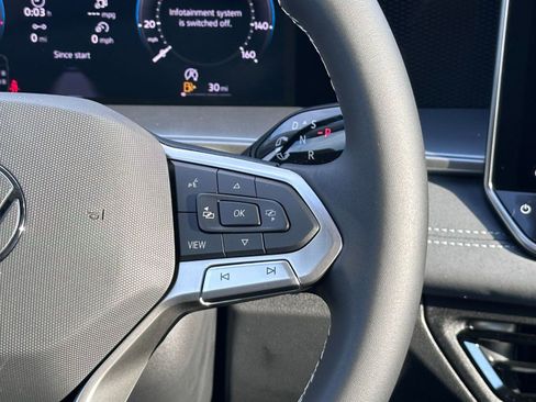 New 2026 Volkswagen Tiguan SE image 21