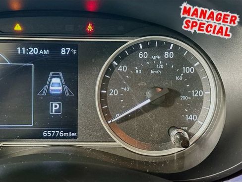 Used 2024 Nissan Versa SV FWD image 14