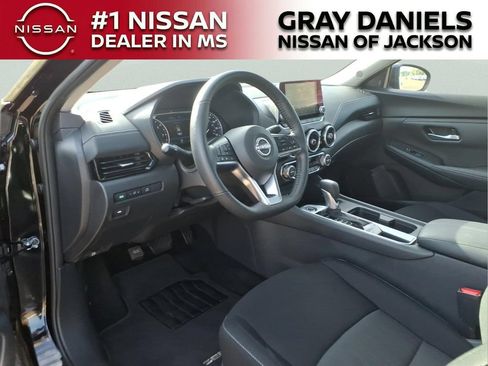 Used 2025 Nissan Sentra SV w/ All-Weather Package FWD image 9