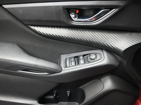 Used 2024 Subaru Ascent Premium w/ Convenience Package image 21