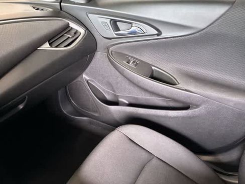 Used 2020 Chevrolet Malibu RS FWD image 31