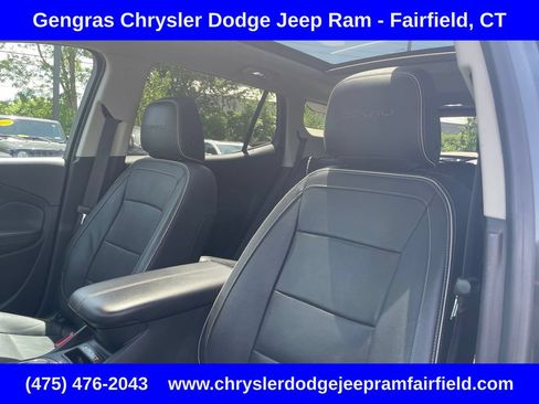Used 2019 GMC Terrain Denali w/ Advanced Safety Package AWD/4WD image 42