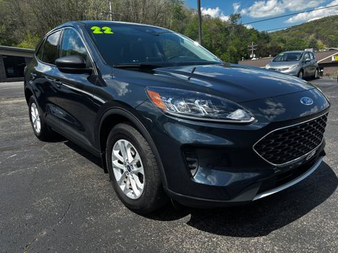 Used 2022 Ford Escape SE w/ Convenience Package AWD/4WD image 1