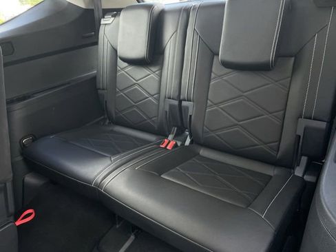 Used 2026 Volkswagen Atlas SE AWD/4WD image 22