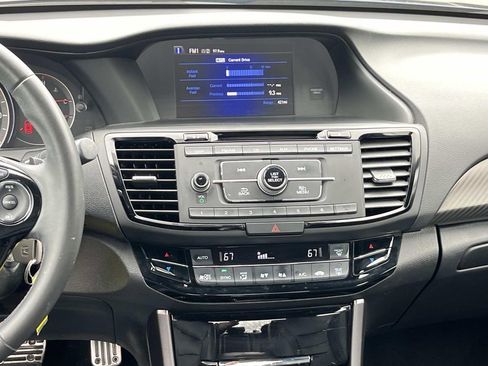 Used 2017 Honda Accord Sport Special Edition image 14