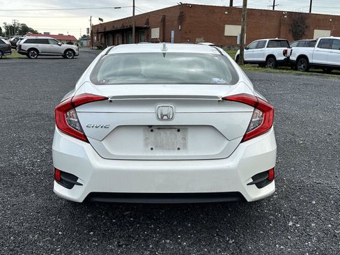 Used 2017 Honda Civic EX-T image 5