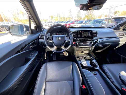 Used 2022 Honda Pilot Black Edition image 18