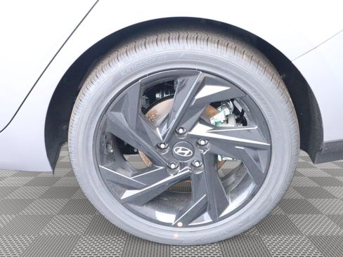 New 2026 Hyundai Elantra Sport image 5