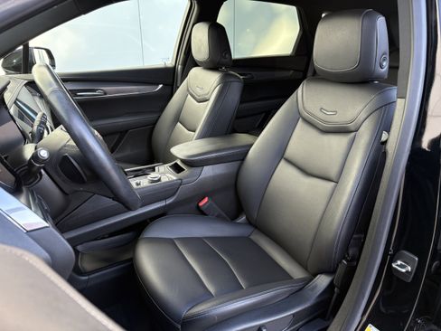 Used 2023 Cadillac XT5 Luxury image 11