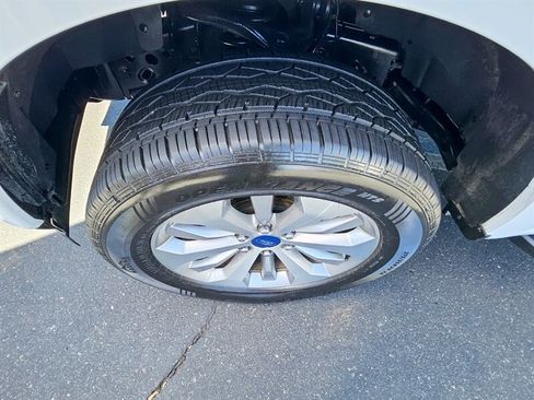 Used 2018 Ford F150 XL w/ Equipment Group 101A Mid AWD/4WD image 24