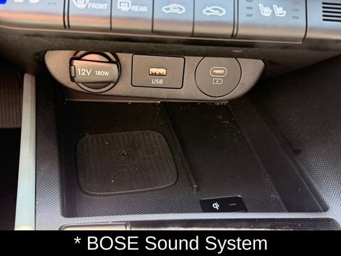 Certified 2025 Hyundai Elantra Limited FWD image 30