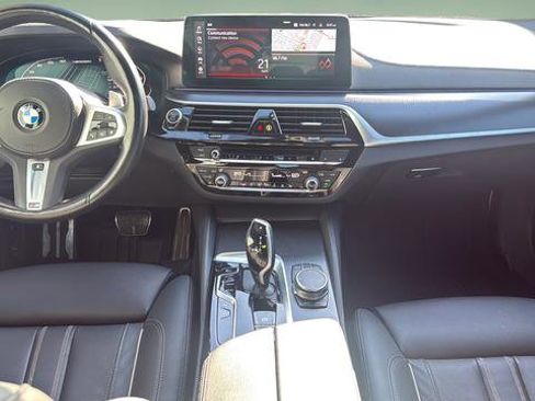 Used 2023 BMW M550i xDrive w/ Parking Assistance Package AWD/4WD image 7