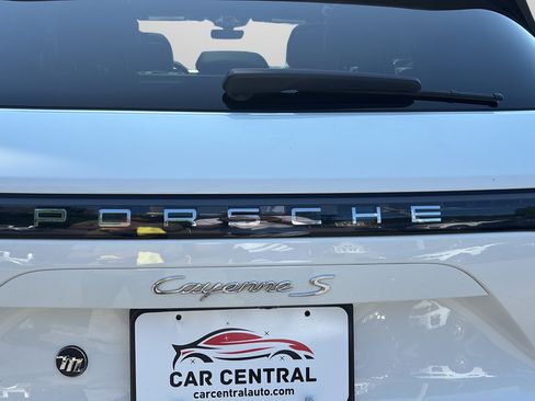 Used 2019 Porsche Cayenne S AWD/4WD image 37