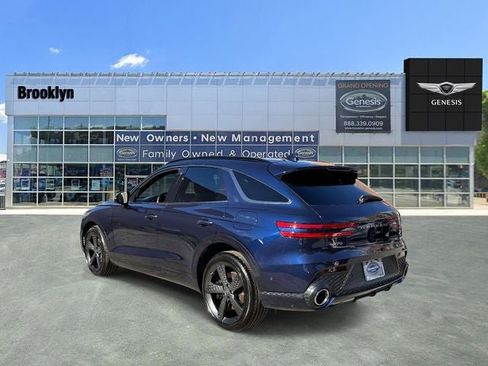 Used 2025 Genesis GV70 2.5T w/ Sport Prestige Package image 7