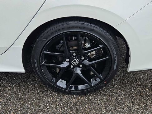 Certified 2024 Honda Civic Sport image 3