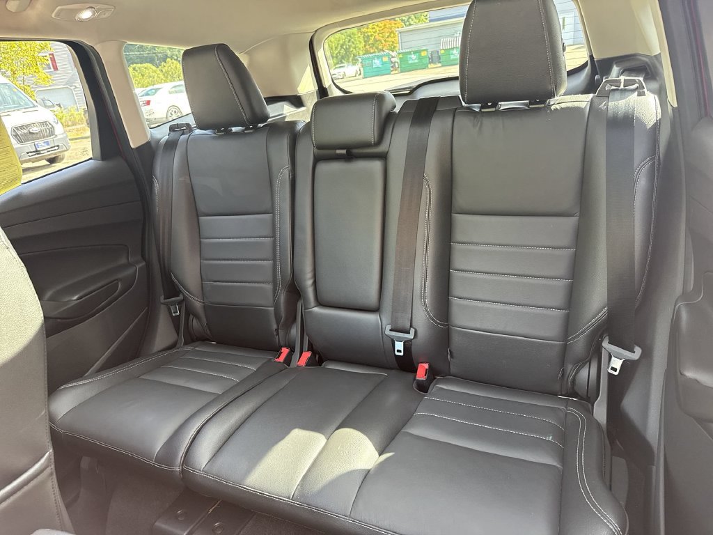 Used 2015 Ford Escape Titanium w/ Equipment Group 301A AWD/4WD image 23