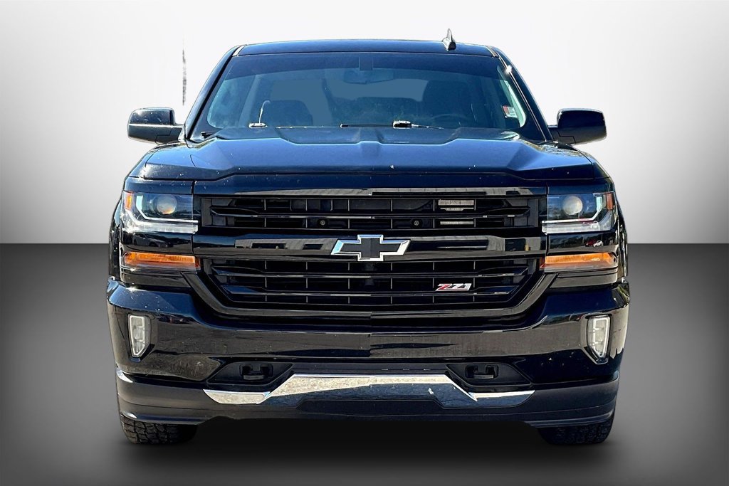Used 2018 Chevrolet Silverado 1500 LT w/ All Star Edition AWD/4WD image 2