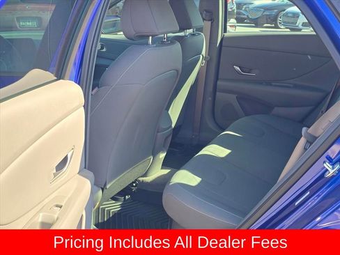 Used 2025 Hyundai Elantra SEL FWD image 10