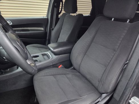 Used 2019 Dodge Durango SXT image 12