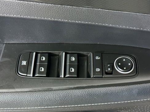 Used 2024 Kia Forte GT-Line image 24