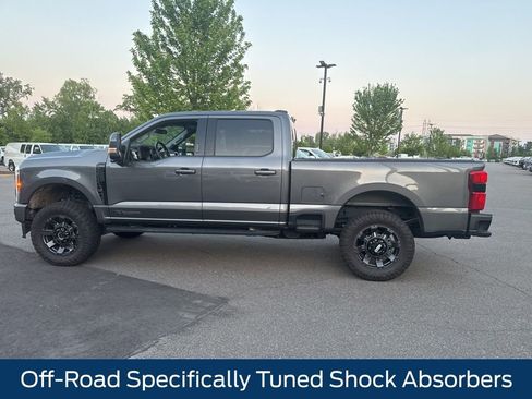 Used 2023 Ford F250 Lariat w/ Lariat Ultimate Package AWD/4WD image 16