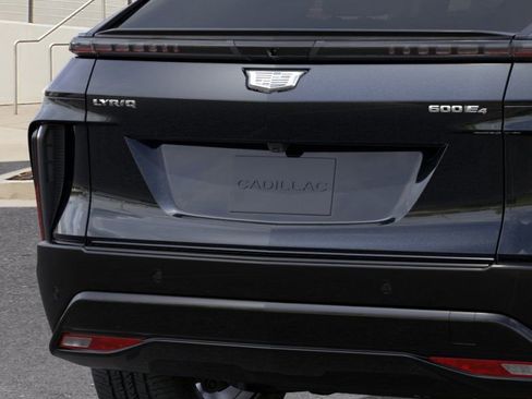 New 2025 Cadillac Lyriq Sport image 14