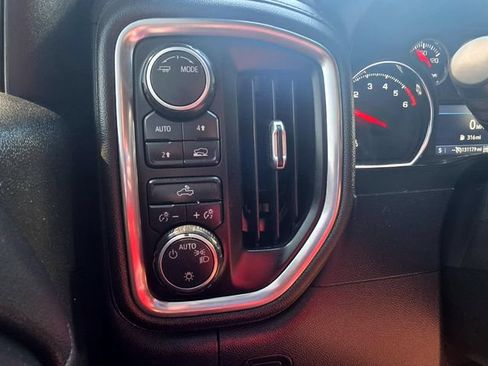 Used 2021 Chevrolet Silverado 1500 LT w/ Convenience Package II AWD/4WD image 13