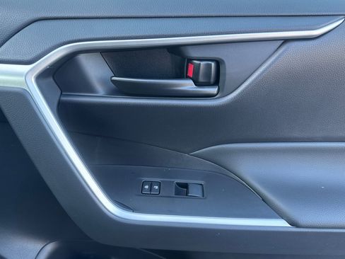 New 2025 Toyota RAV4 LE image 18