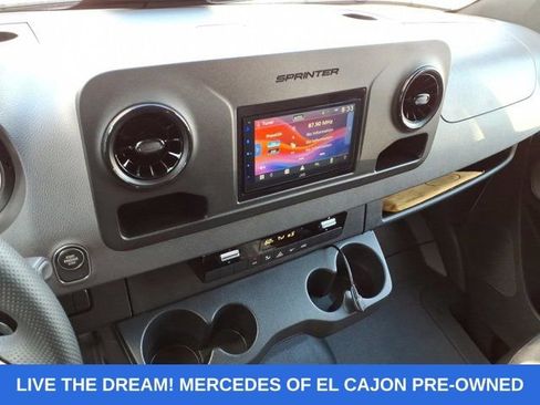 Used 2025 Mercedes-Benz Sprinter 2500 image 5