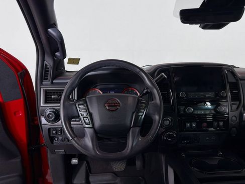 Used 2023 Nissan Titan PRO-4X w/ Pro-4x Convenience Package AWD/4WD image 21