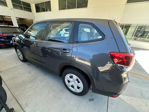 Certified 2023 Subaru Forester AWD/4WD image 5