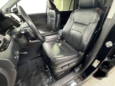 Used 2017 Honda Pilot Elite image 14