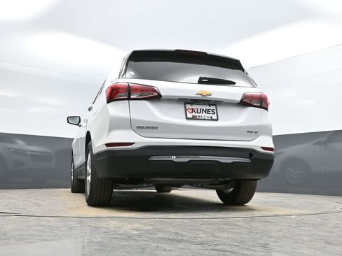 Used 2024 Chevrolet Equinox LT image 34