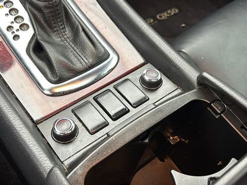 Used 2017 INFINITI QX50 2WD w/ Premium Plus Package image 24