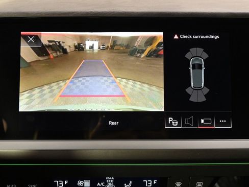 Used 2022 Audi Q4 e-tron Prestige image 30