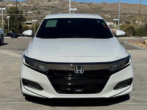Used 2019 Honda Accord Sport image 2