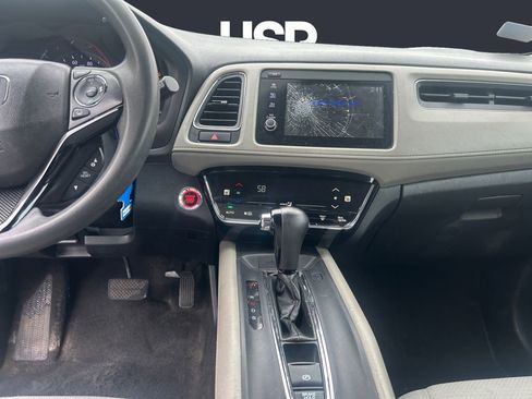 Used 2019 Honda HR-V EX image 10