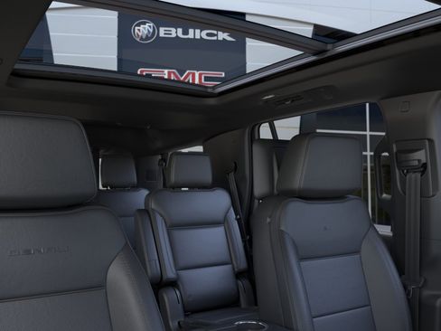 New 2026 GMC Yukon Denali w/ Denali Reserve Package AWD/4WD image 27