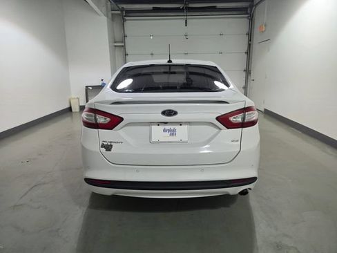 Used 2016 Ford Fusion SE FWD image 6