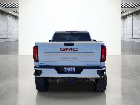 Used 2022 GMC Sierra 2500 Denali w/ Denali Ultimate Package AWD/4WD image 8