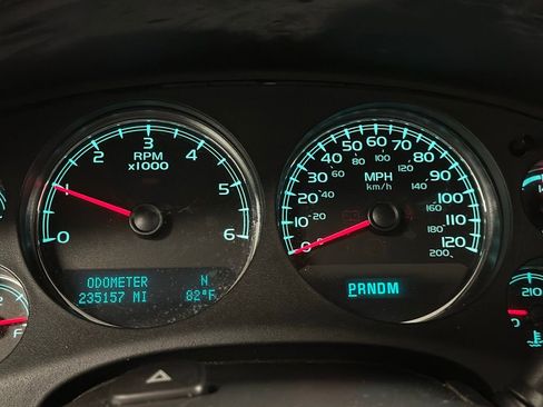 Used 2011 GMC Yukon XL Denali image 5