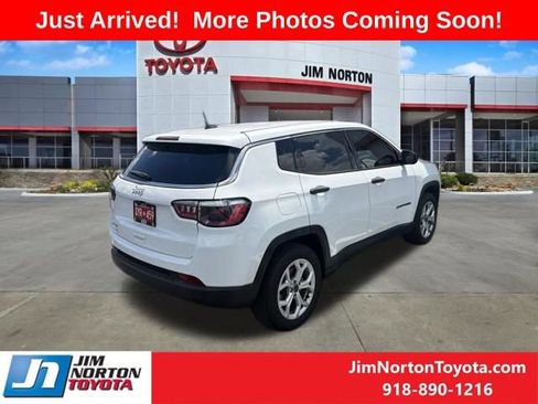 Used 2025 Jeep Compass Sport AWD/4WD image 6
