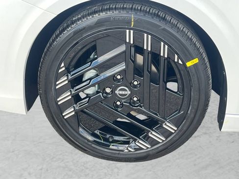 New 2026 Nissan Sentra SR FWD image 24