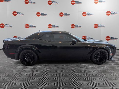 Used 2022 Dodge Challenger SRT Hellcat RWD image 4