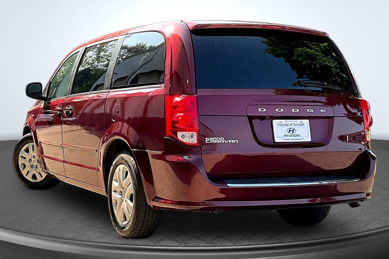 Used 2017 Dodge Grand Caravan SE w/ Power Window Group FWD image 3
