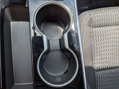 Used 2025 Chevrolet Equinox LT AWD/4WD image 18