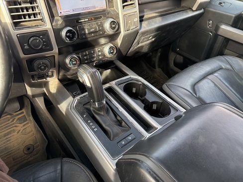 Used 2019 Ford F150 Platinum w/ Equipment Group 701A Luxury image 16