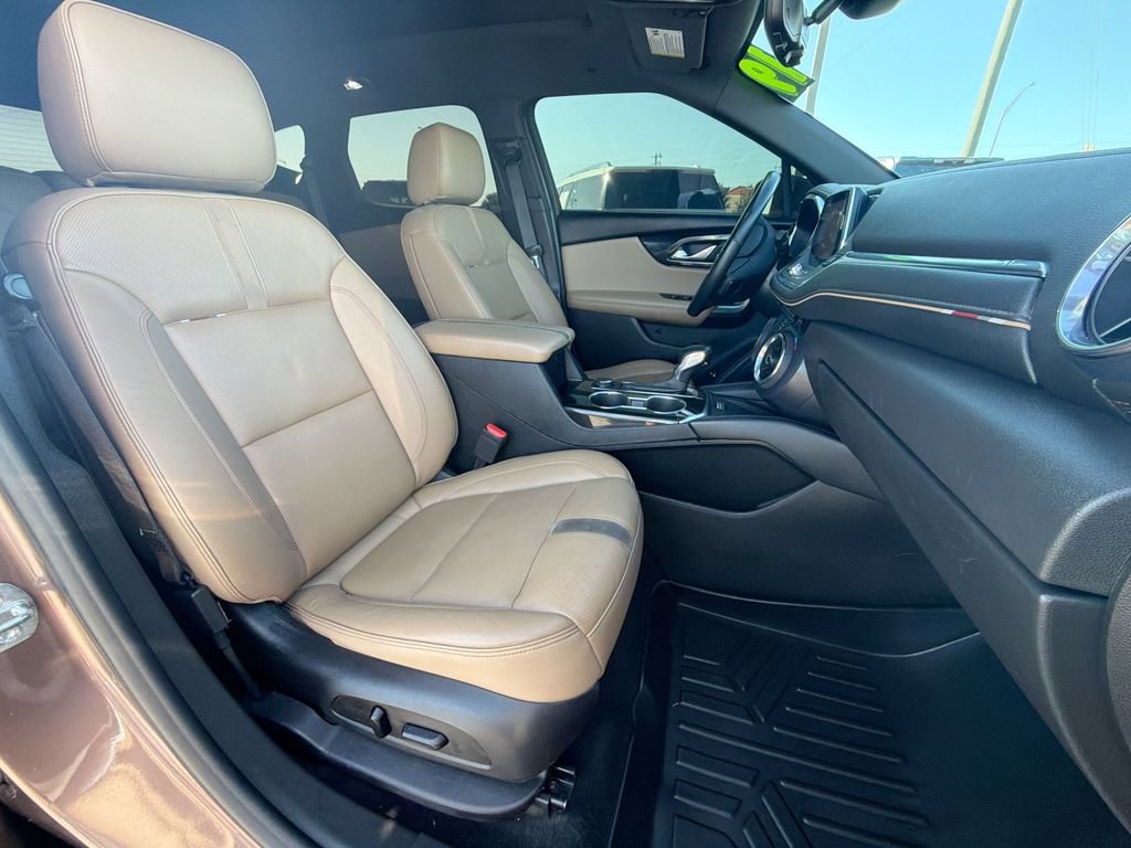 Certified 2019 Chevrolet Blazer Premier w/ Sun and Wheels Package FWD image 13